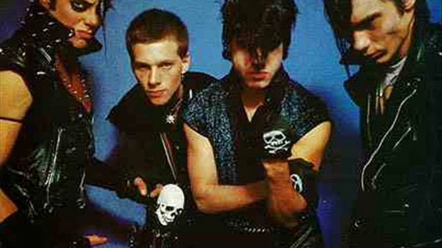 Misfits - Last Caress/Green Hell смотреть онлайн