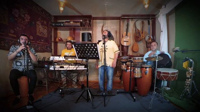 Andranik Manukyan - Azgagrakan Ergeri Sharan