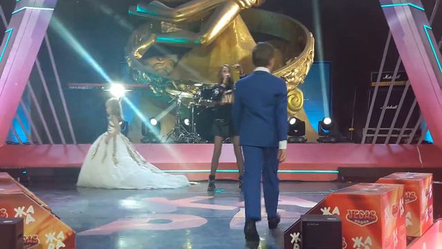 Лиза Анохина Новогодняя ЖАРА KIDS 23.12.2018 смотреть онлайн