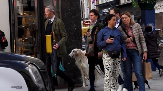 What are people wearing in London? Street Style. Spring 2023 смотреть онлайн