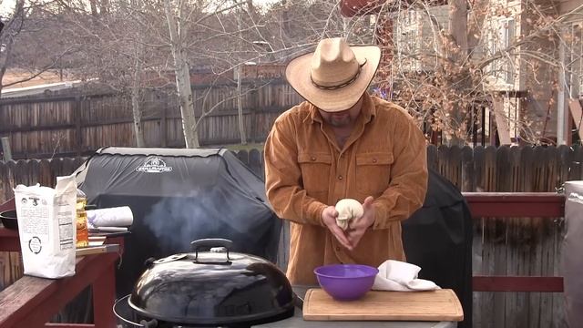 Пицца в глубокой форме / Deep dish pizza смотреть онлайн