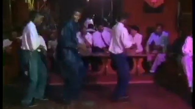 Georges Dickson - Crise Economique смотреть онлайн