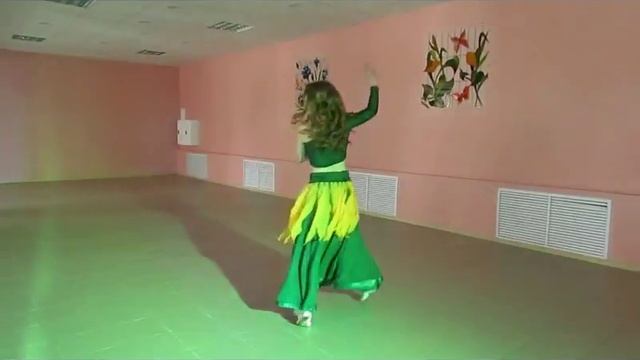Ирина Прусова, 11 лет, межансе.Занимается полгода. Постановка Natalie Solmaz смотреть онлайн