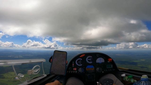 LAK-12 Красивое голубое небо и белоснежная гряда смотреть онлайн