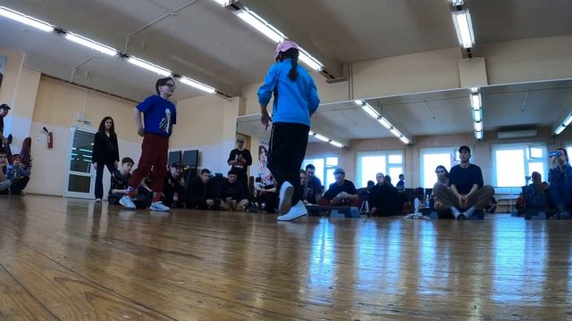 Crazy Sunday Jam | final 4years | Бродяга vs Милена смотреть онлайн