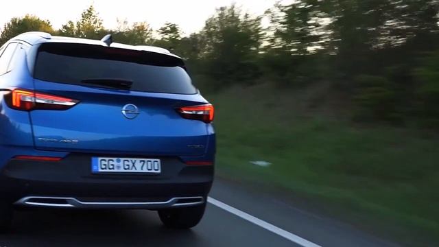 2019 Kia Sportage vs 2019 Mazda CX-5 vs 2019 Opel Grandland X смотреть онлайн