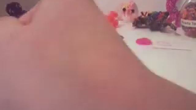 Как сплести котика из резинок на крючке и на рогатке без станка . смотреть онлайн