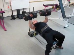 Жим гантелей лежа 45 кг Георгий Зобач