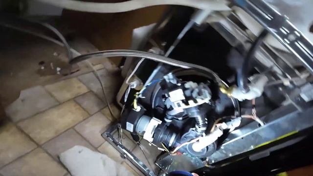 Dishwasher water not draining, how to fix смотреть онлайн