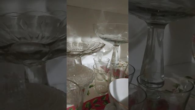 Винтаж в шкафу. Обзор полочек с посудой. смотреть онлайн