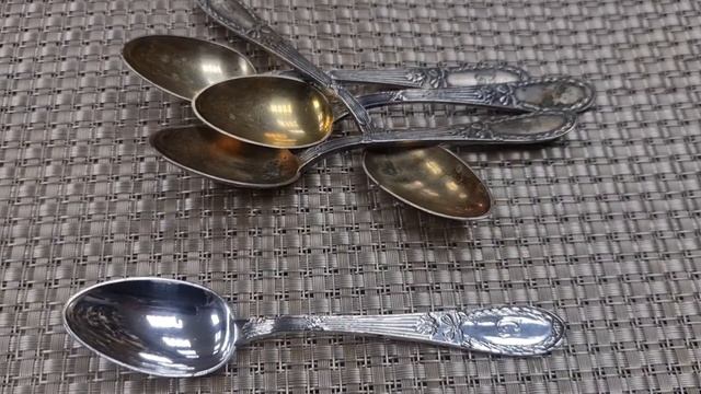 Старинные серебряные в позолоте чайные ложки проба 84р ( Палестина ) убитые в хлам . смотреть онлайн