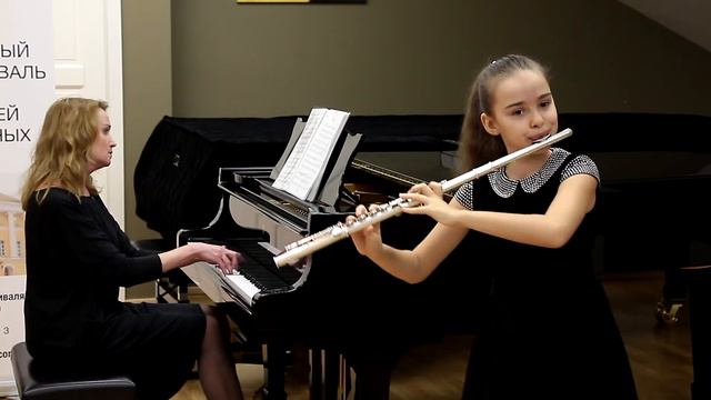 Серафима Федорова (флейта) смотреть онлайн