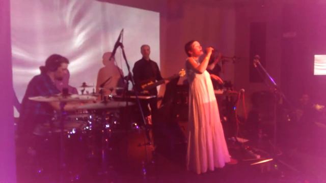 Инна Желанная - "Ветерок" (фрагмент) at club @Kubrik V.17.'14 смотреть онлайн