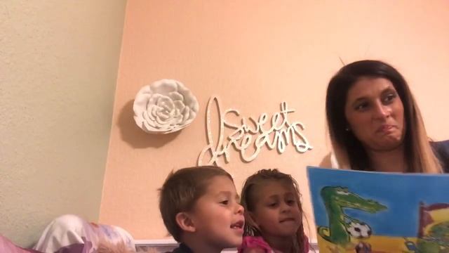 Join Mrs. Meyer for a GROOVY bedtime story! смотреть онлайн