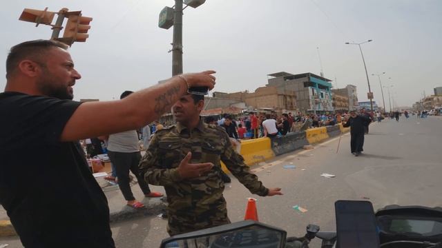STOPPED BY IRAQI POLICE ON THE WAY TO NAJAF ?? | S05 EP.20 | PAKISTAN TO SAUDI ARABIA MOTORCYCLE смотреть онлайн
