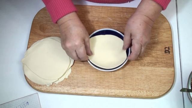 Грузинская кухня Хинкали. Как приготовить хинкали. Вкусно не трудно. Georgian cuisine Khinkali. смотреть онлайн