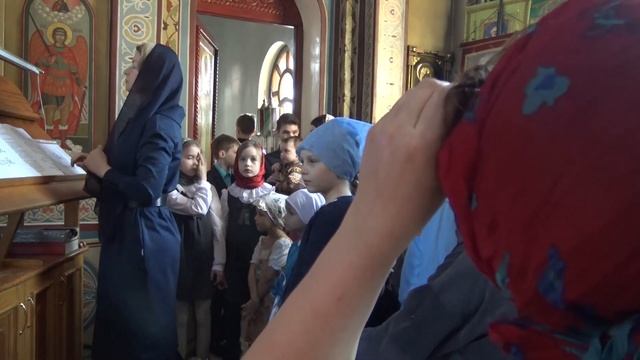Хор Воскресной школы на церковной службе смотреть онлайн