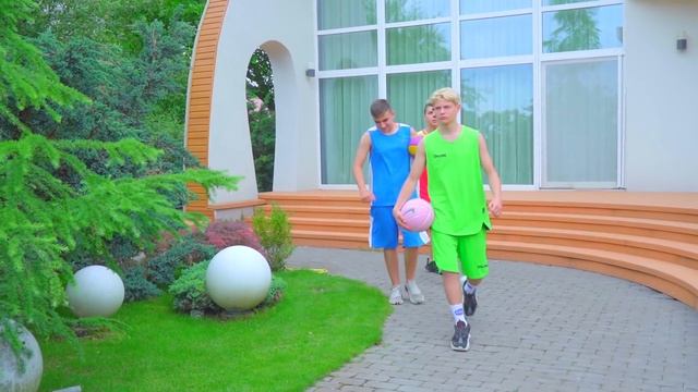 ЧЕРЛИДЕРШИ СТАЛИ СЛИШКОМ ВЗРОСЛЫЕ!!! ПАРНИ ТАКОГО НЕ ОЖИДАЛИ!!! смотреть онлайн