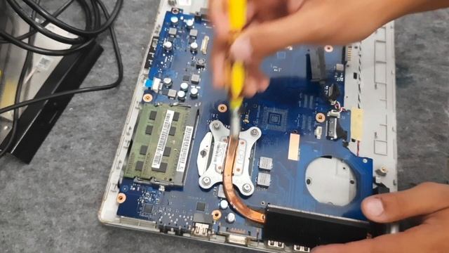 Upgrade de Processador, memória e SSD Notebook Samsung Rv420 смотреть онлайн