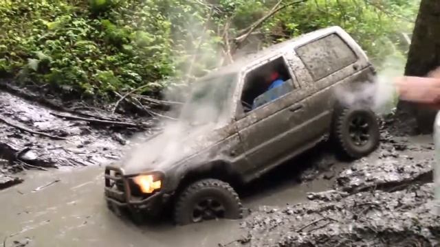 Mitsubishi Pajero 3500 V6 extrem offroad смотреть онлайн