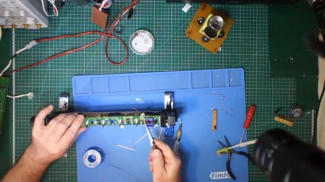 Как снять нижнюю плату у Эскалибура , не снимая верхнюю смотреть онлайн