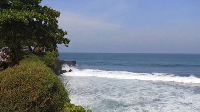 Tanah Lot Temple in Bali смотреть онлайн
