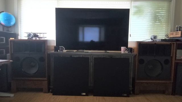N1200 network/Valencia 846b/CJ MV60se(KT120s)/Don Sachs Preamp(6f8g)/Audio GD R-28/ Bluesound NODE смотреть онлайн