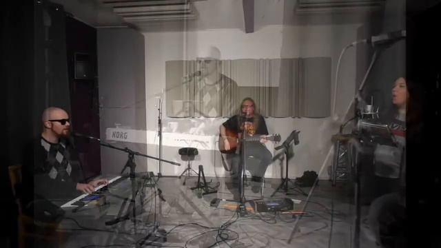Tom Stryder and Nikolas Lampmann with Lisa W., best of live on FB #2: sweet child o mine смотреть онлайн