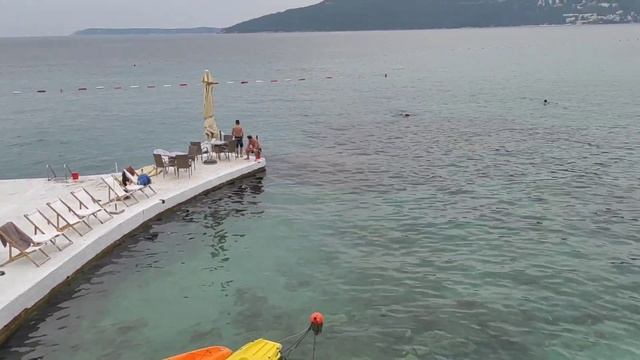 Прогулка по набережной Херцег Нови от Зеленики до Игало с обзором пляжей #6 смотреть онлайн