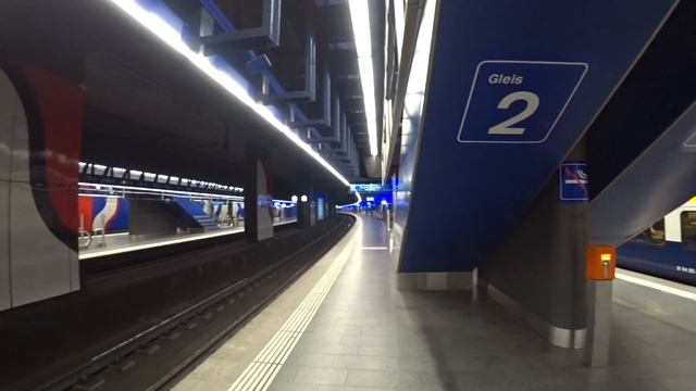 Карантин в Швейцарии - Пустой Аэропорт в Цюрихе смотреть онлайн