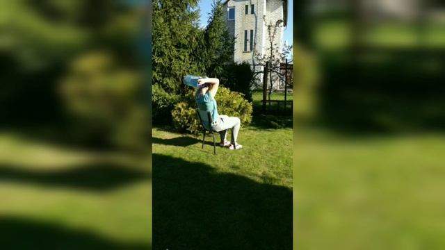 Разгибания из-за головы сидя (трицепс). Extension From Behind The Head While Sitting (triceps).