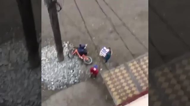 Э, лови аптечку смотреть онлайн