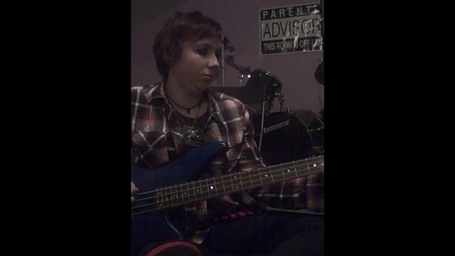 Breed - Nirvana Bass Cover смотреть онлайн