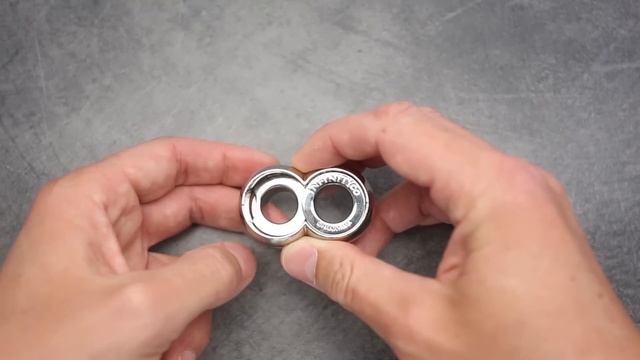 Cast Infinity puzzle by Hanayama. Solution and unboxing. смотреть онлайн