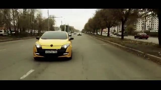 Megane RS желтая гадюка смотреть онлайн