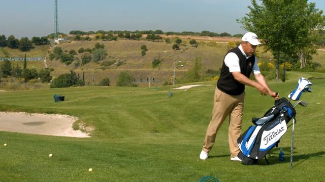Entrenar mejor al golf por Jaime de Benito смотреть онлайн