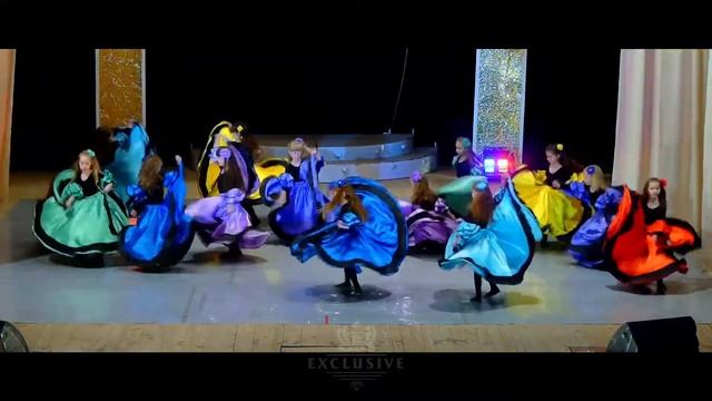Хореографическая студия "Exclusive" - Цветочная поляна (Хрустальный каблучок 2017) смотреть онлайн