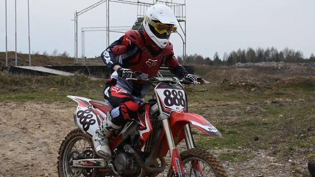 Первая тренировка на Honda 450sx / Мотокросс 2019 смотреть онлайн