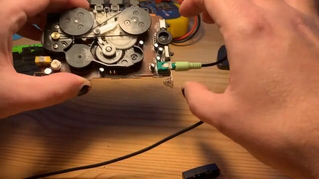 Fixing Sony Walkman WM-EX120 смотреть онлайн