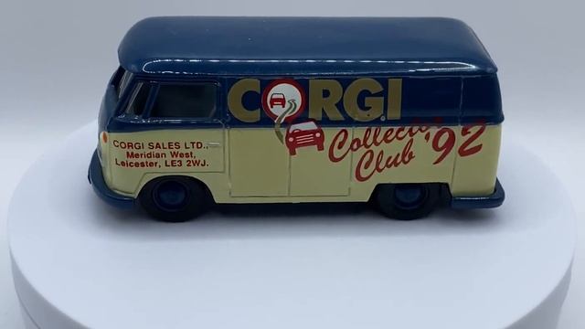 Corgi - Volkswagen Type 2 T2. смотреть онлайн