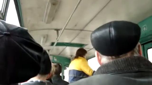троллейбус №1112 маршрут №4 , ЗИУ 682В (23.10.08),Казань смотреть онлайн