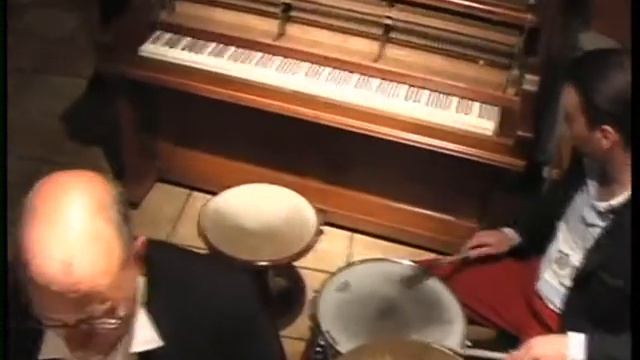 Jörg Hegemann spielt Pete Johnson смотреть онлайн