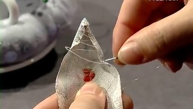 Ёлочная игрушка из подручных материалов смотреть онлайн