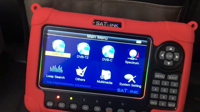Brief introduction and demo operation on power on and charging SATLINK WS-6980 2 смотреть онлайн