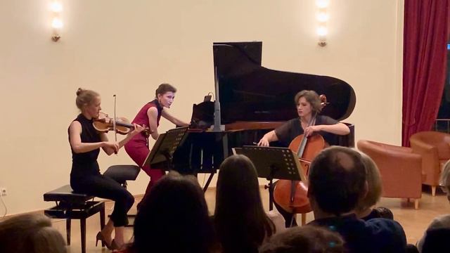 Boulanger Trio | Johannes Maria Staud | Terra fluida смотреть онлайн