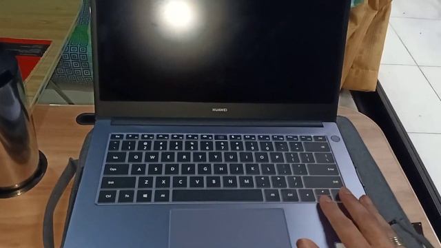 COVER CASE OF MY HUAWEI MATEBOOK D14 WITH KEYBOARD COVER AND ACCESSORIES смотреть онлайн