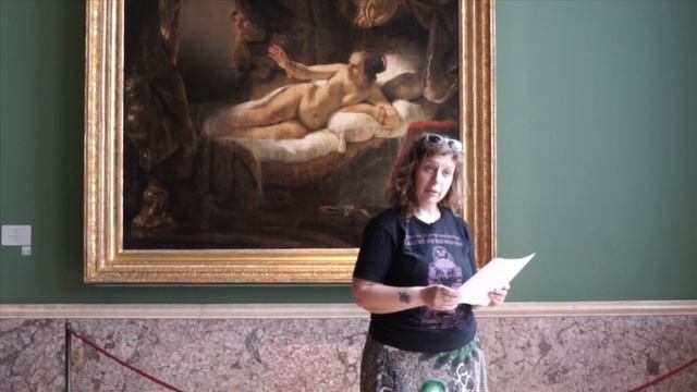 «Живые картины»: пьеса о блокадном Эрмитаже и Антонине Изергиной смотреть онлайн