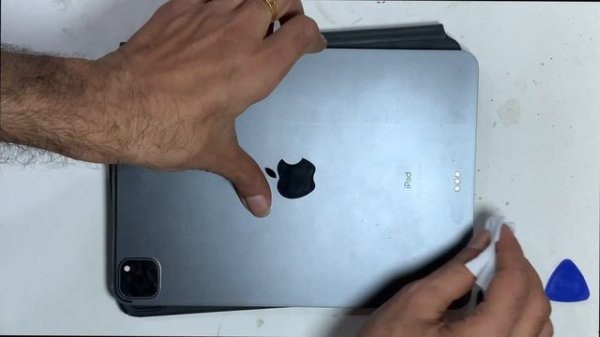 How to Fix iPad magic keyboard not working 2022 ! Magic keyboard not connecting to iPad.