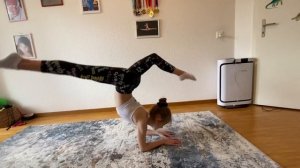 Кто лучше?! @MissNicolBlog или я?!? Пытаюсь повторить элементы вместе с Мисс Николь!