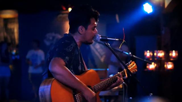 ARAY DAULAY 'ON MY WAY' LIVE AT DEUS EX MACHINA BALI смотреть онлайн